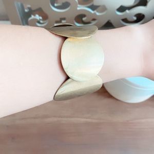 🔱  Vintage Gold Toned CircleLink Bracelet  🔱